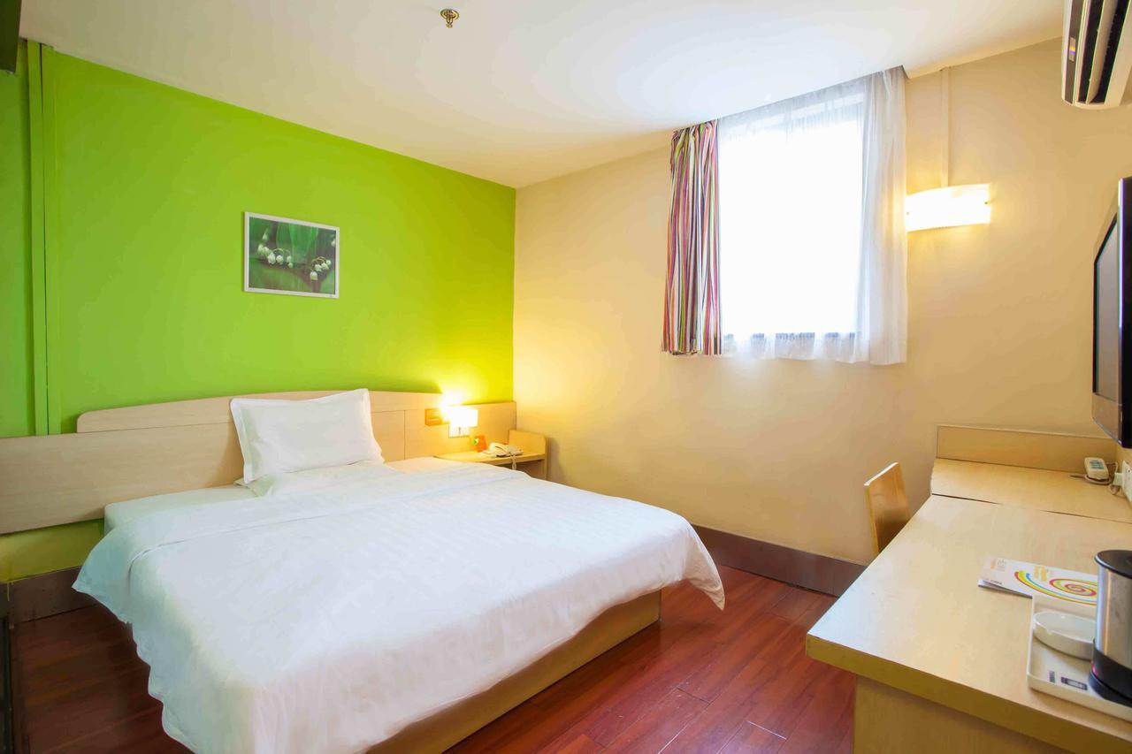 7Days Inn Shanghai Yichuan Road Exteriör bild