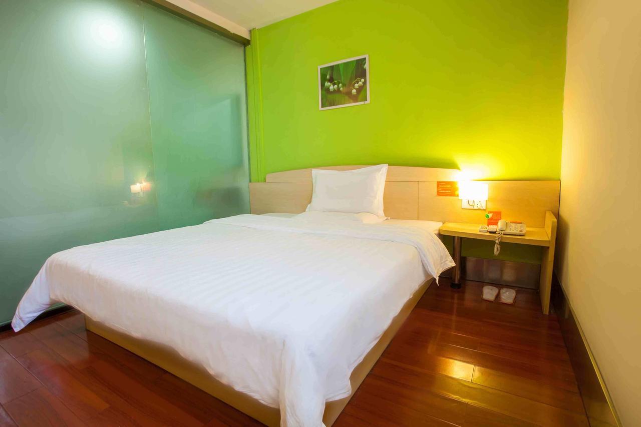 7Days Inn Shanghai Yichuan Road Exteriör bild